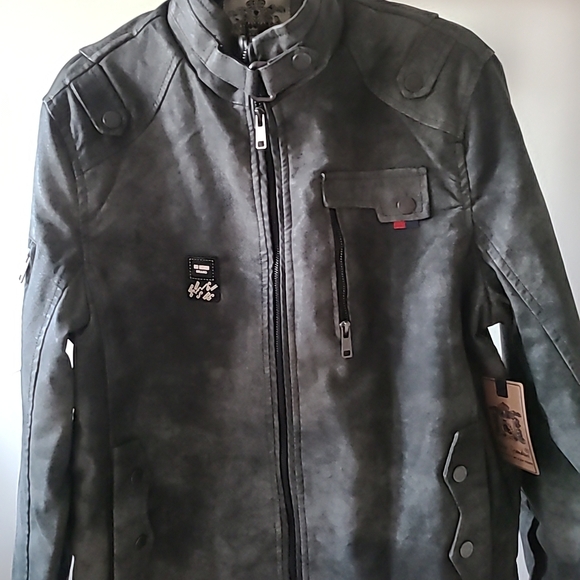 NWT Bleu Grandeur Men’s Gray Faux Leather Jacket Size L
